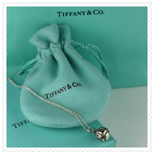 Tiffany Pendant and chain - vintage 